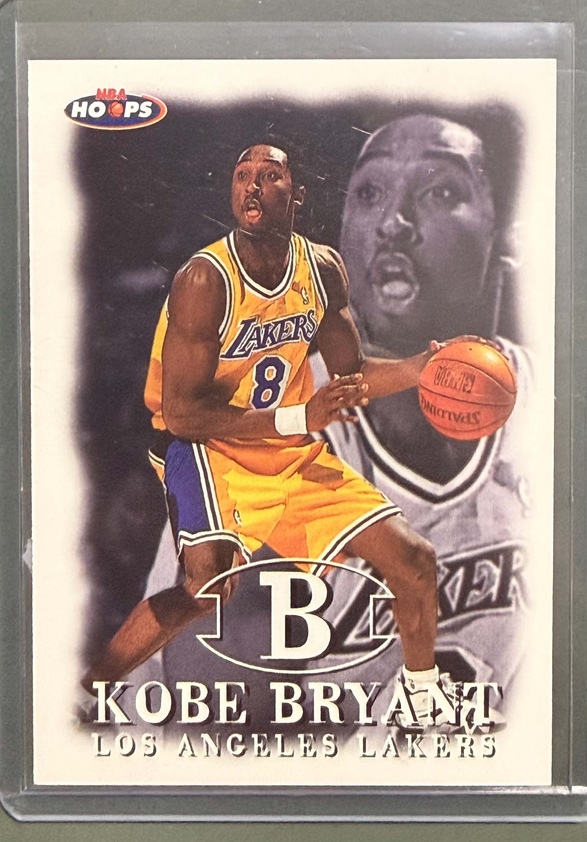 1998-99 SkyBox NBA Hoops Kobe Bryant #1 Base Card – Los Angeles Lakers